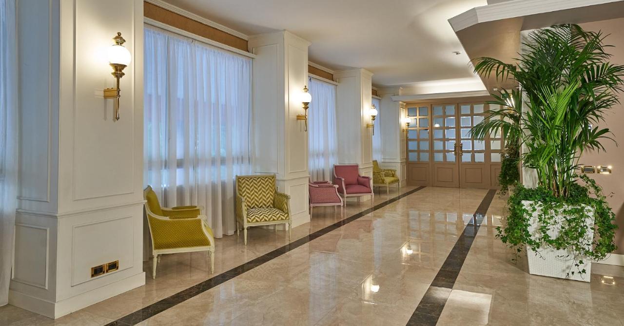 Hotel Astoria Biella Bagian luar foto