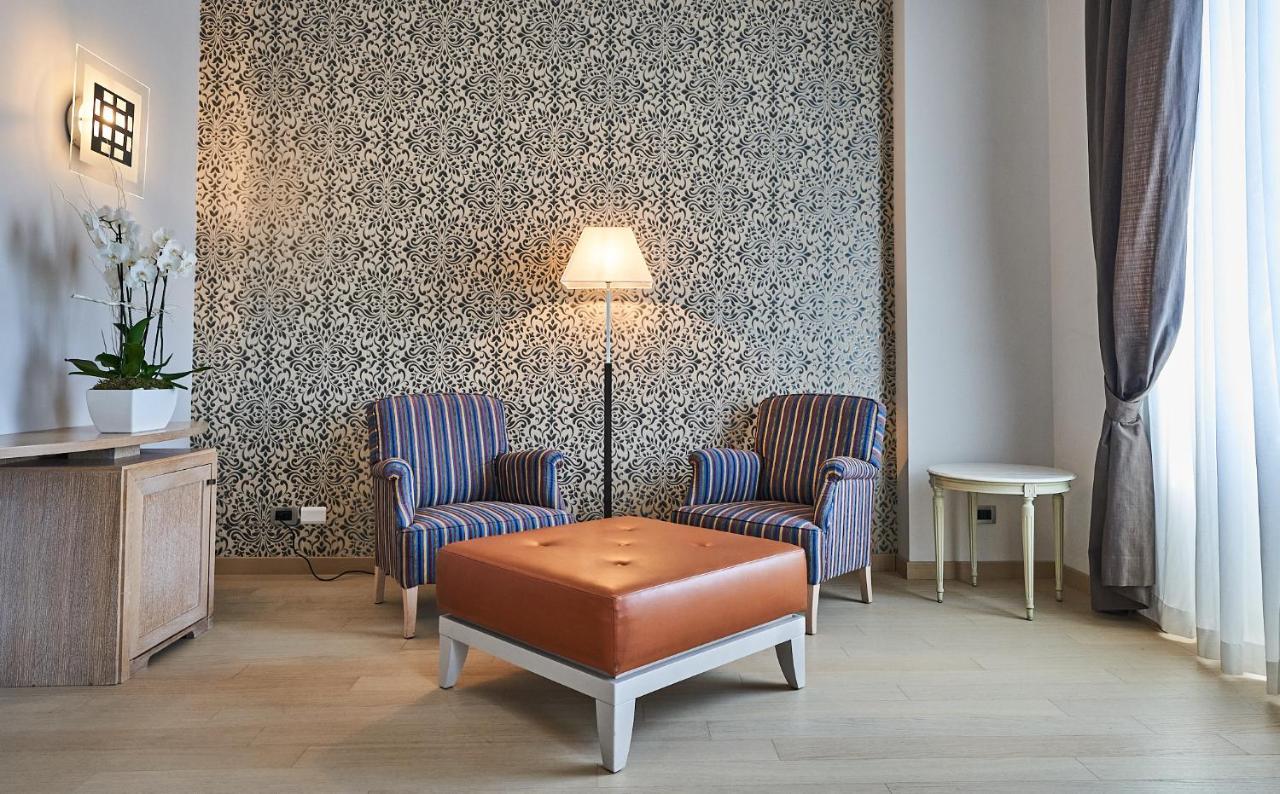 Hotel Astoria Biella Bagian luar foto